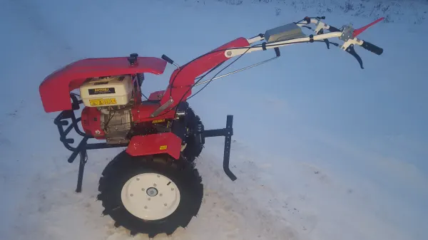 Мотоблок PROFI 1400 14л.с./бензин с ВОМ + дифференциалы (c бардачком, металл. капот, 2 фары) — фото 4